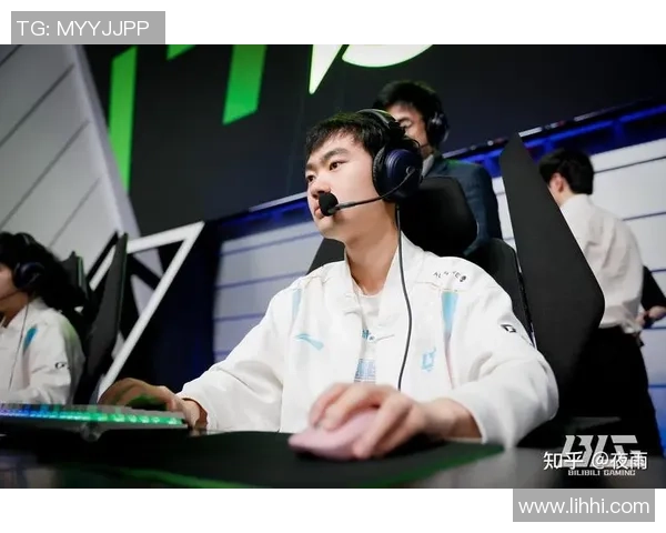 和平精英战术解析:深入探讨BLG战队的进攻策略与团队配合